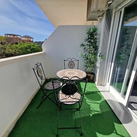 Centrally Located Penthouse With A Pool And Close To Everything A103 * فوينخيرولا